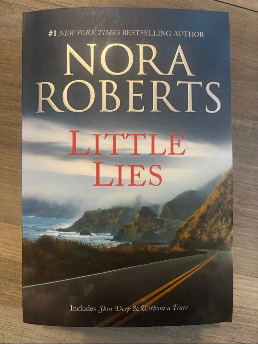 Nora Roberts - Little Lies (Paperback)
